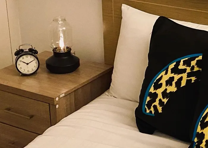 Shoreditch & Liverpool Steet Room A